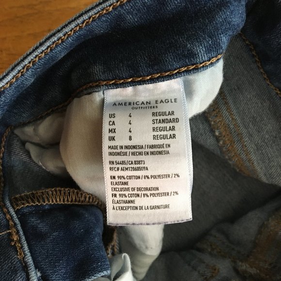 [SOLD] American Eagle Distressed Hi-Rise Jegging - Picture 5 of 6